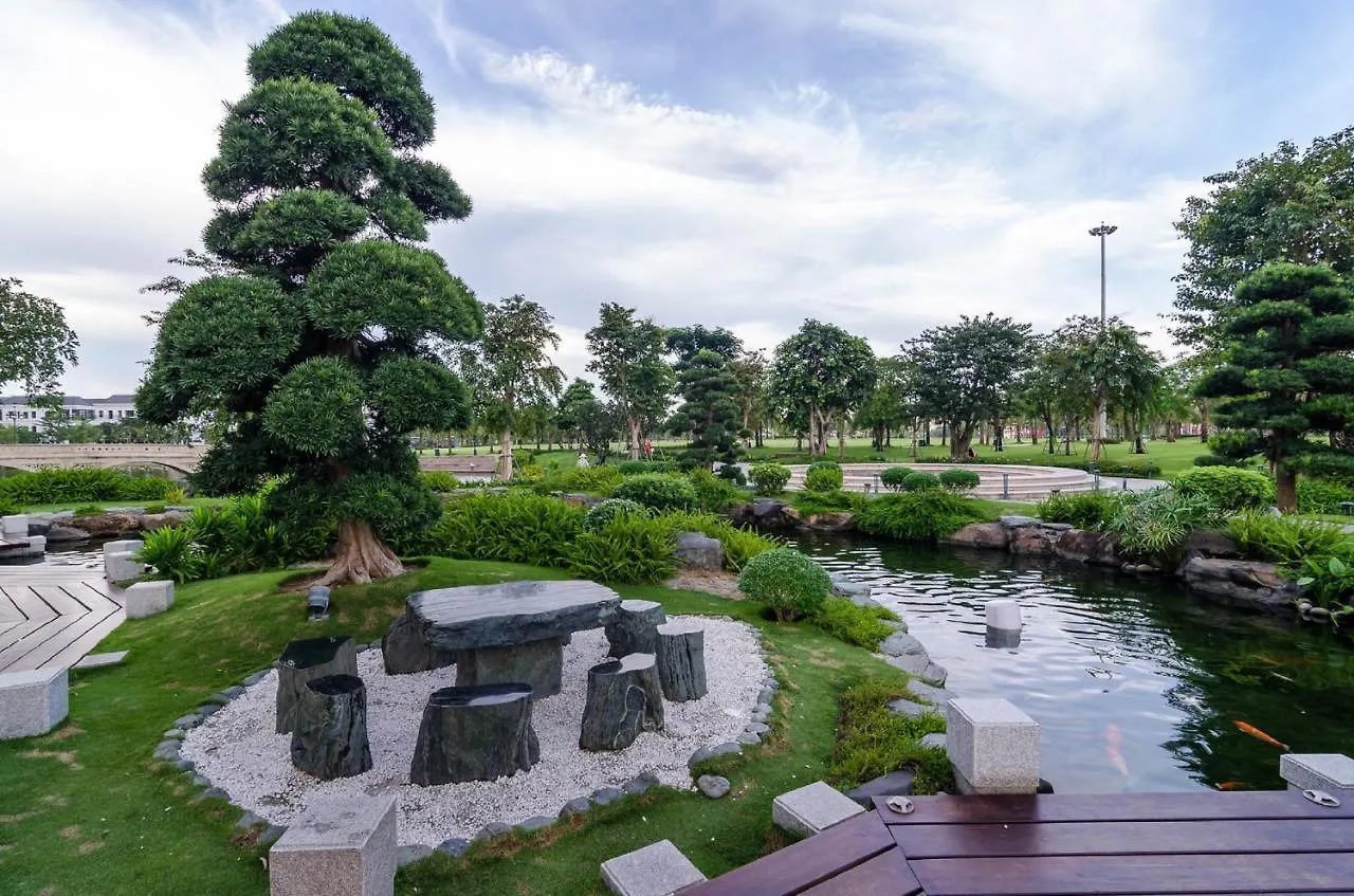 Hoasun Boutique Apartment - Vinhomes Central Park Vietnam