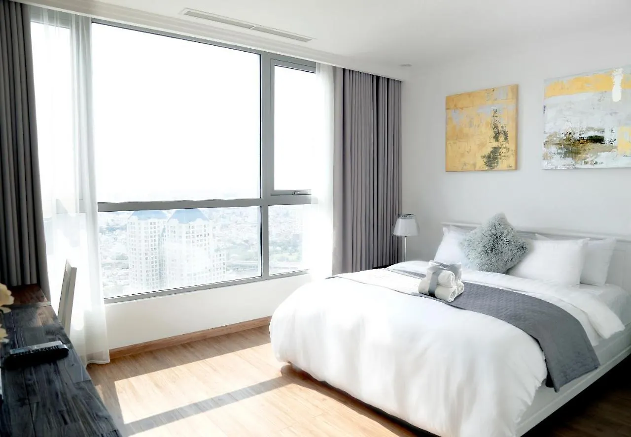 Hoasun Boutique Apartment - Vinhomes Central Park  Ho Chi Minh City